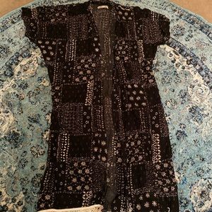 Hollister one size kimono💰